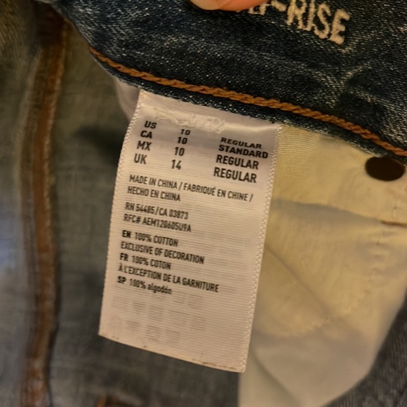 American Eagle Vintage Hi-Rise Distressed Jeans size 10 R - Picture 4 of 5